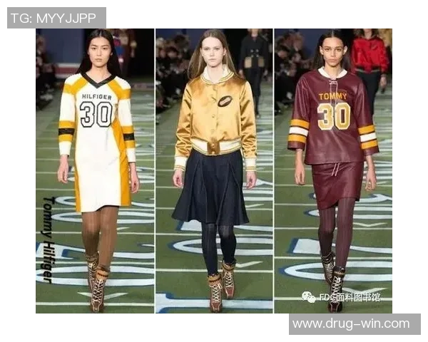 时尚运动风潮来袭足球明星服套装男展现活力与魅力